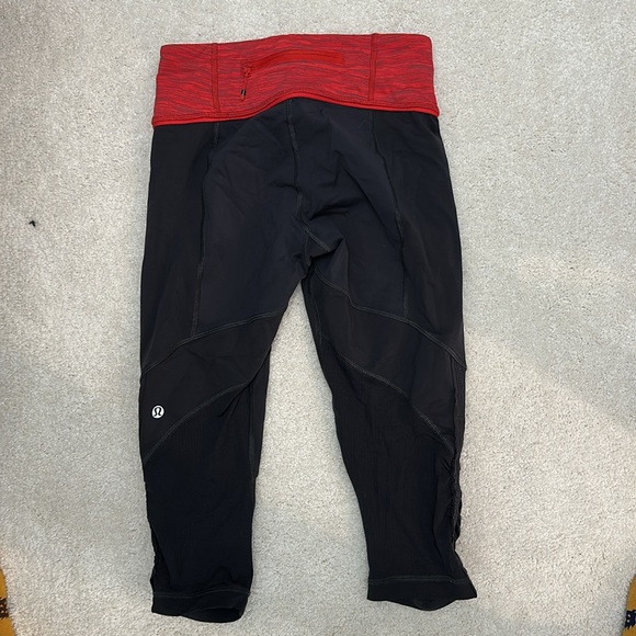 Lululemon cropped leggings size 4 - Picture 5 of 7